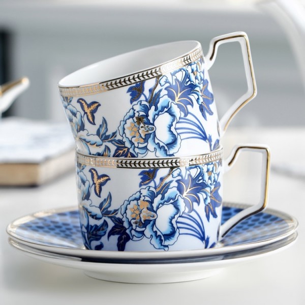 Classic Luxurious Gold Rim Floral Tea Cup & Saucer Set Bone China in Blue & White