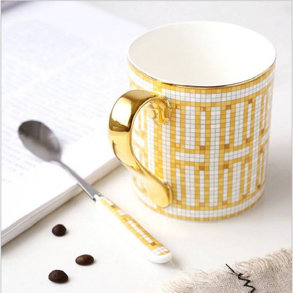 French high-grade bone mug European coffee mug mug hand-painted gold-rimmed ceramic cup