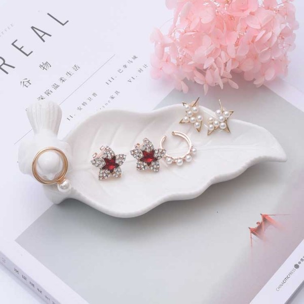  InsFashion simple style pure white leave shaped ceramic jewelry dish with bird for fancy girl and mother's day gift