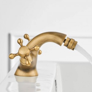 Antique Bidet Faucet Two Ceramic Swivel Handles Water Bathroom Sink Brass Single Hole Deck Mounted Water Mixer Tap 7313