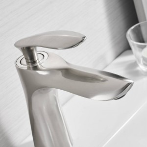Basin Faucets Brushed Nickel Elegant Bathroom Faucet Hot and Cold Water Basin Mixer Tap Chrome Brass Toilet Sink Water Crane 220