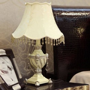 European Style Decoration Table Lamp nordic 2 colors Living Room Bedroom Bedside light fixture Classical Resin desk light