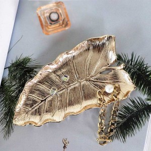  InsFashion pretty and good quality leaf shaped handmade brass jewelry dish for nordic style home decor and girl gift
