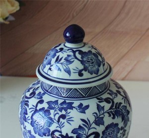  Painted Blue And White porcelain Jar Decorative Pot Porcelain Pot Covered Living Room Soft Decoration Porcelain jar