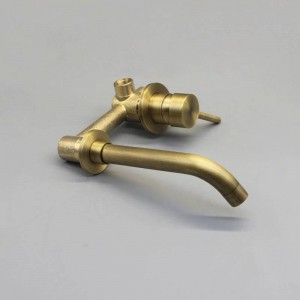 New Wall Mounted Brass Basin Faucet Single Handle Mixer Tap Hot Cold Bathroom Water red bronze Black/Antique Faucet XR8228