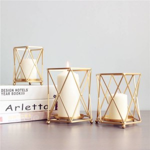 Nordic Style Candle Holder Gold Geometric Metal Iron Art Candle Base Restaurant Party Night Light Decoration Adornment Crafts