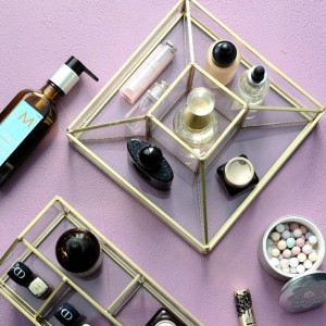 Nordic Style Simple Cosmetics Perfume Desktop Brass Storage Box Skin Care Mask Dressing Table Princess Finishing Rack