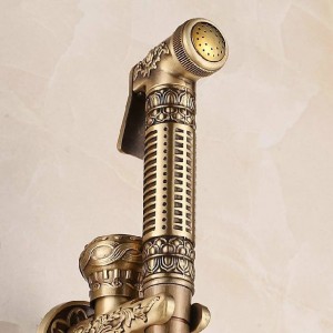 Top Wall Mounted Bathroom Baroque Toilet Spray Gun Outdoor Antique Brass Women Wash Device Sprayer Faucet 8892