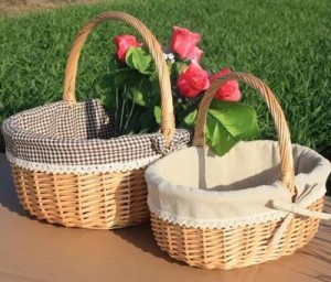 Tragbarer Obstkorb des Weidenrattankorbs Picknickkorbei und Blumeneinkaufsgeschenkkorb